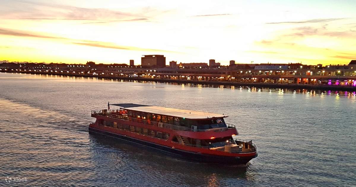 bordeaux garonne river lunch cruise